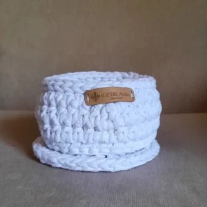 canasta pequeña redonda con posa vasos